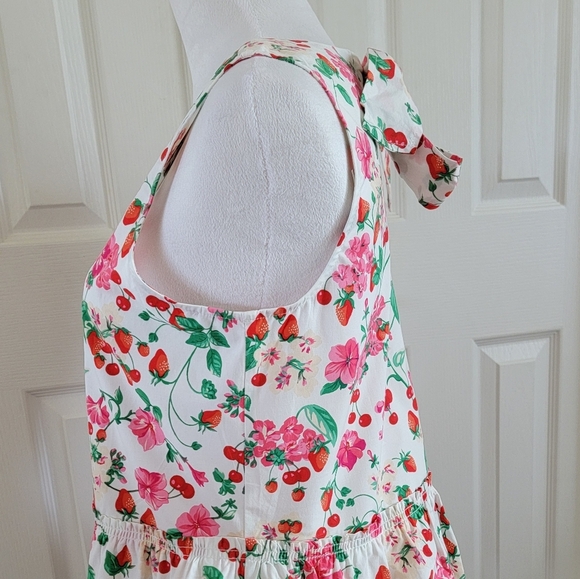 NWT Ann Taylor Strawberry And Cherry White Peplum Tie Back Top Size S - Picture 6 of 12